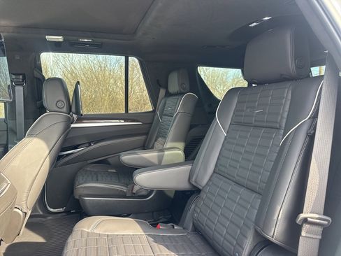 Used 2025 Cadillac Escalade Sport Platinum w/ LPO, Floor Liner Package image 36