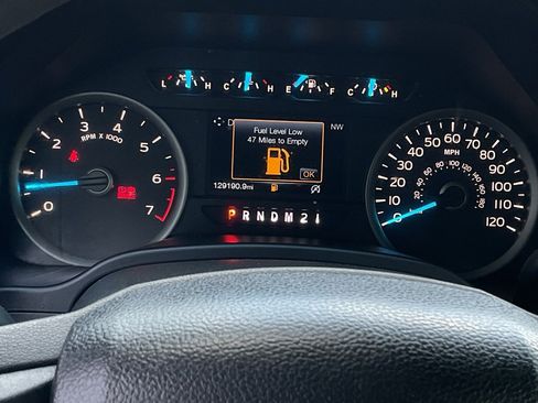 Used 2017 Ford F150 XLT w/ Trailer Tow Package image 26