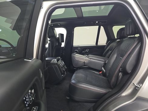 Used 2020 Land Rover Range Rover SV Autobiography Dynamic AWD/4WD image 9