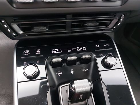 Certified 2024 Porsche 911 Turbo S AWD/4WD image 19