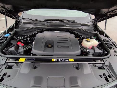 New 2026 Land Rover Range Rover Long Wheelbase SE image 14