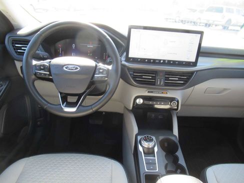 Used 2023 Ford Escape Active w/ Tech Pack #1 image 17