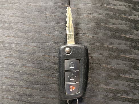 Used 2020 Nissan Rogue S FWD image 32