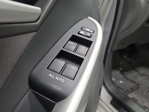 Used 2011 Toyota Prius Three w/ Navigation Pkg image 27