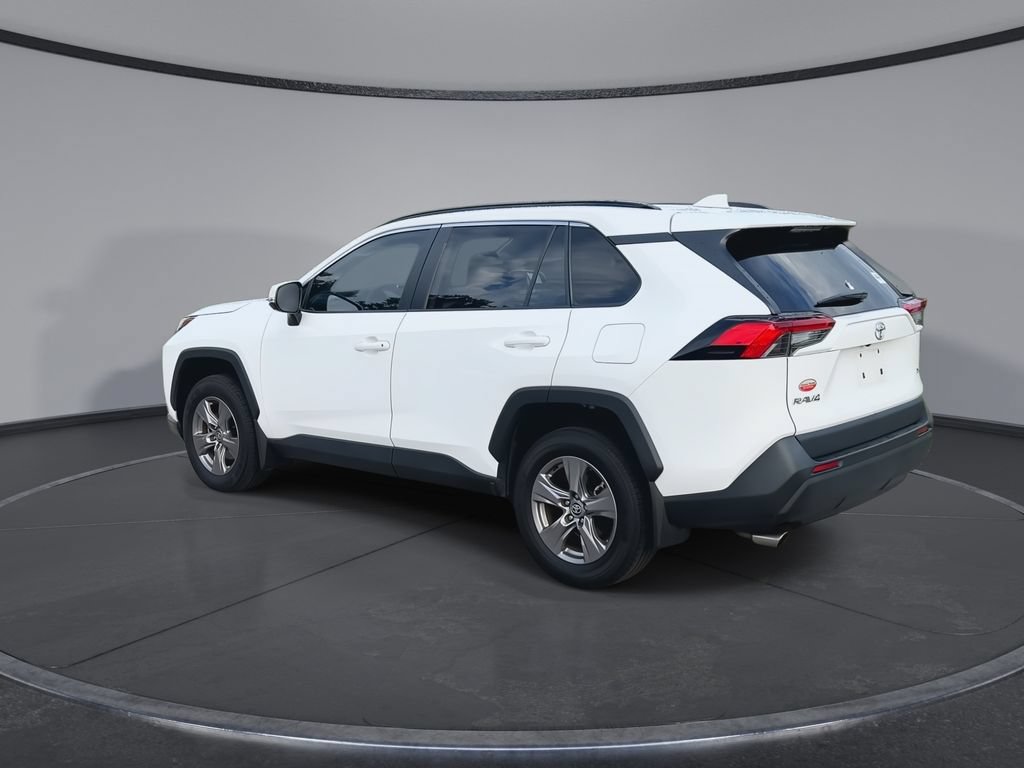 Used 2024 Toyota RAV4 XLE w/ Convenience Package FWD image 6