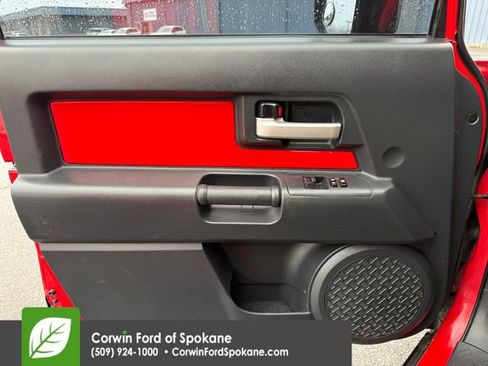 Used 2012 Toyota FJ Cruiser Base image 20