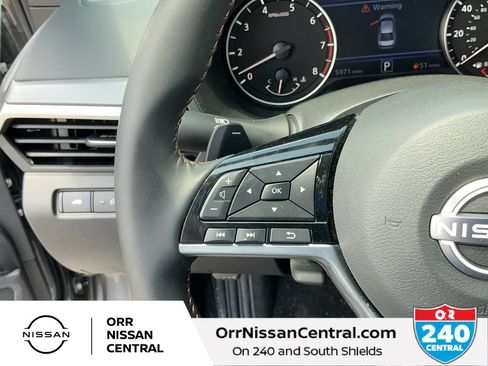 Used 2025 Nissan Altima 2.5 SR FWD image 19