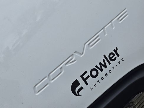 Used 2008 Chevrolet Corvette Coupe w/ Preferred Equipment Group image 9