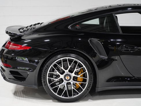 Used 2014 Porsche 911 Turbo S AWD/4WD image 22