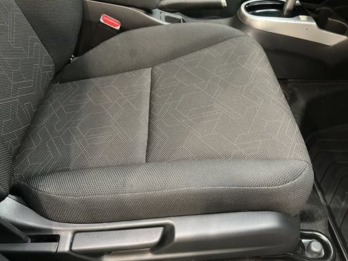 Used 2015 Honda Fit EX image 21