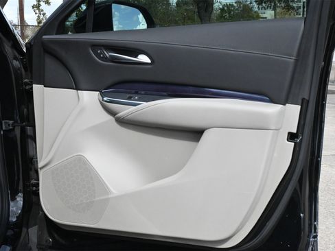 Certified 2023 Cadillac XT4 Luxury w/ Cold Weather Package image 26