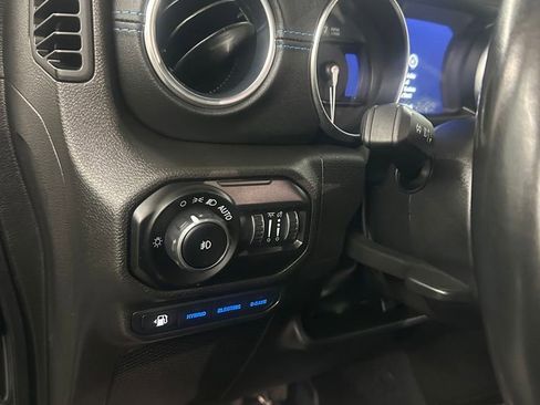 Used 2022 Jeep Wrangler Unlimited Rubicon 4xe w/ Steel Bumper Group image 16