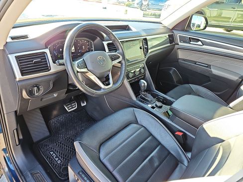 Certified 2023 Volkswagen Atlas SEL Premium image 12
