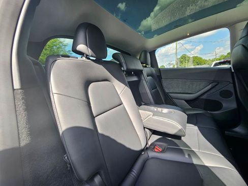 Used 2023 Tesla Model Y Long Range AWD/4WD image 67