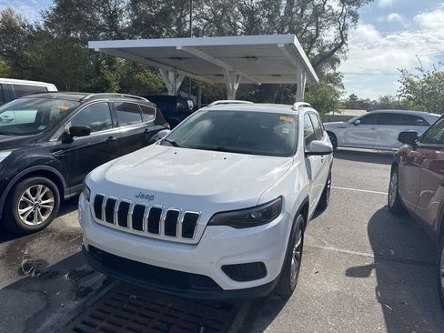 Used 2020 Jeep Cherokee Latitude image 1