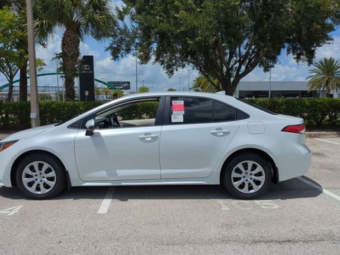 New 2026 Toyota Corolla LE FWD image 5