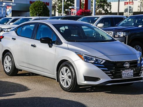 Certified 2025 Nissan Versa S w/ Trunk Package image 3