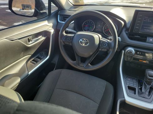 Used 2022 Toyota RAV4 XLE image 12