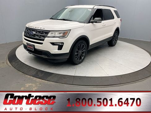Used 2019 Ford Explorer XLT w/ Equipment Group 202A AWD/4WD image 1