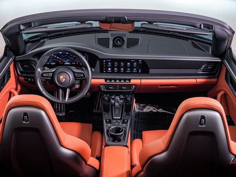 Certified 2025 Porsche 911 Carrera GTS image 18