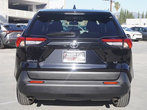 Used 2025 Toyota RAV4 LE image 5