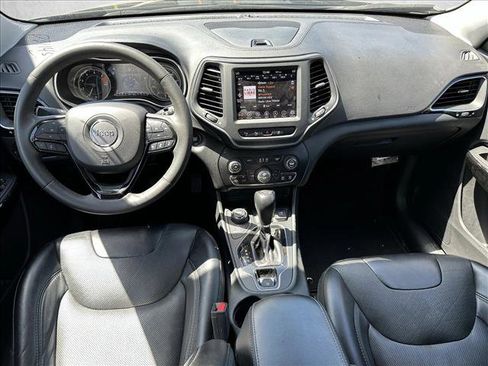 Used 2023 Jeep Cherokee Altitude Lux image 24