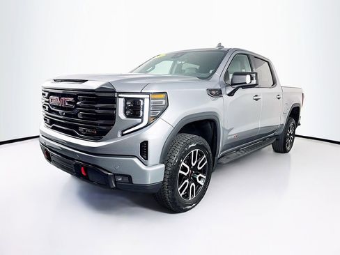 Used 2024 GMC Sierra 1500 AT4 w/ Technology Package image 3