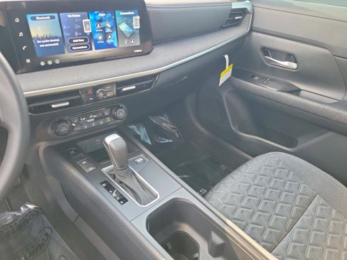 New 2026 Nissan Kicks SV w/ SV Premium Package image 30