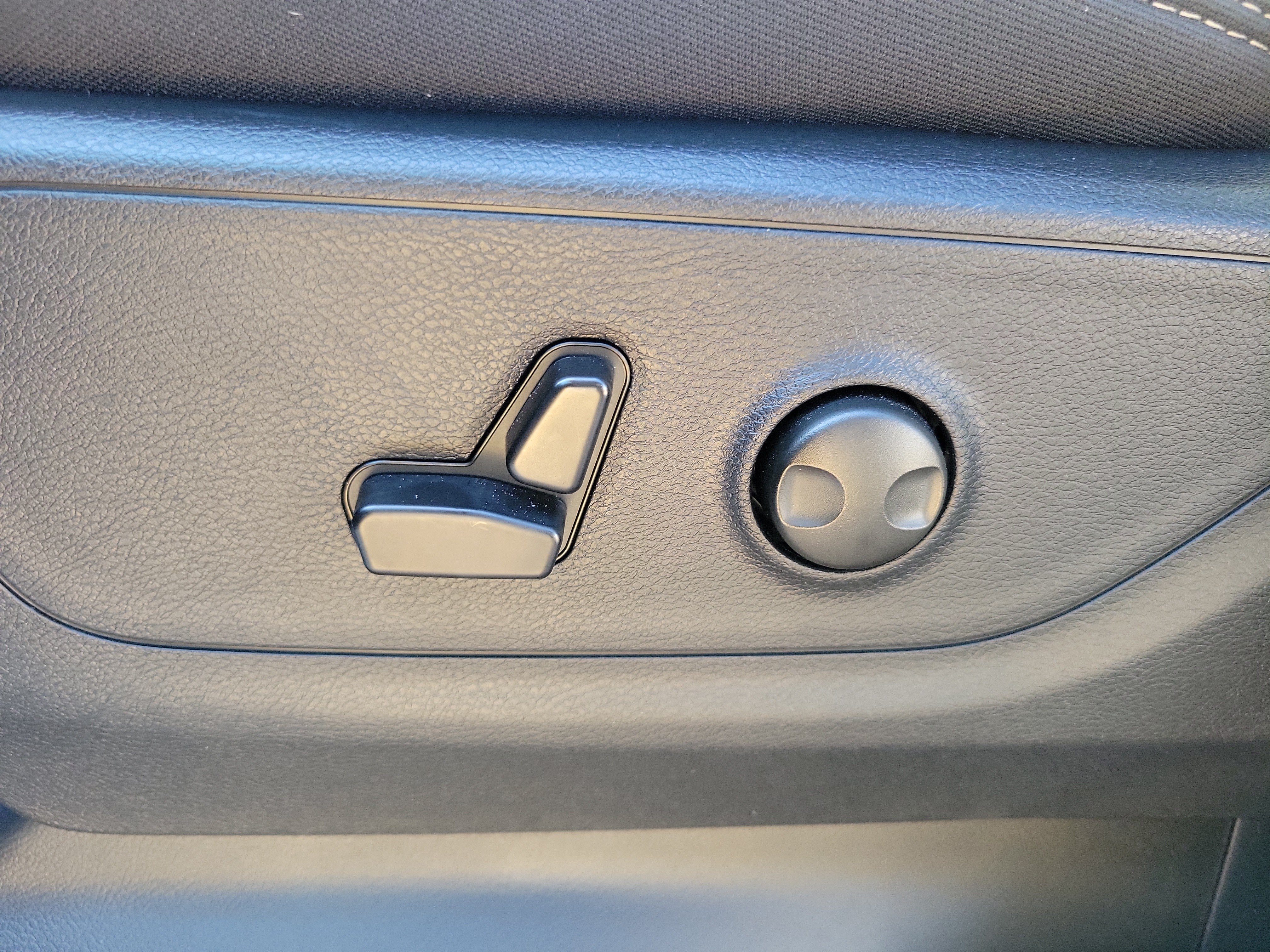 Used 2025 RAM 1500 Big Horn RWD image 10