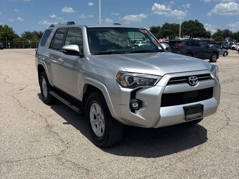 Used 2023 Toyota 4Runner SR5 Premium AWD/4WD image 3