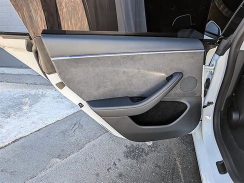 Used 2025 Tesla Model 3 Long Range AWD/4WD image 24