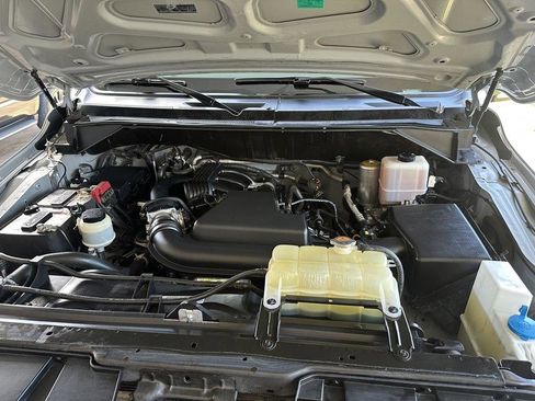 Used 2019 Nissan NV 3500 SV w/ Navigation Package RWD image 19