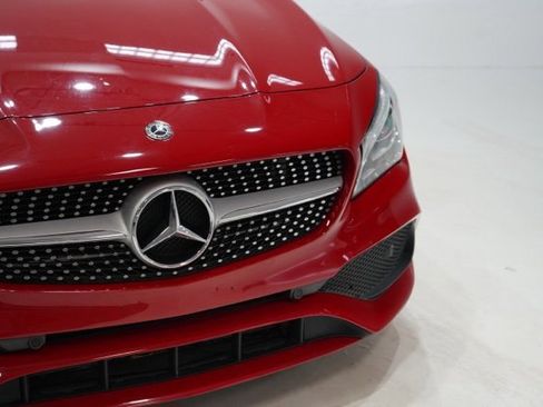 Used 2018 Mercedes-Benz CLA 250 4MATIC image 9