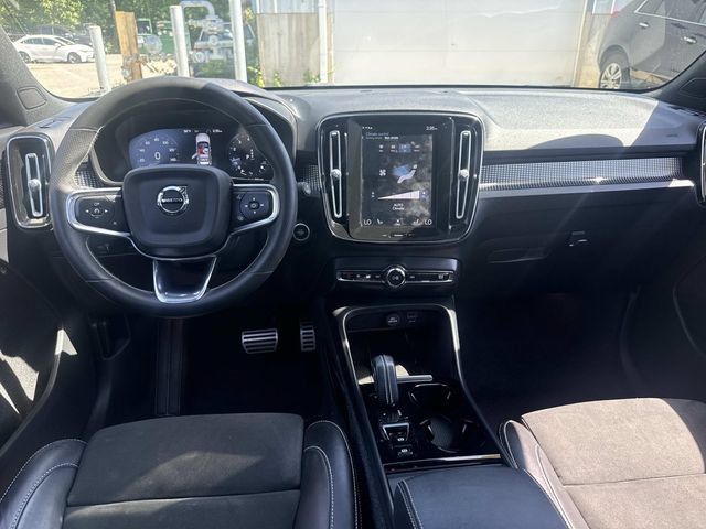 Used 2021 Volvo XC40 T5 R-Design w/ Advanced Package AWD/4WD image 17
