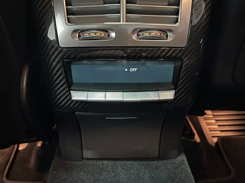 Used 2013 Mercedes-Benz S 63 AMG image 27