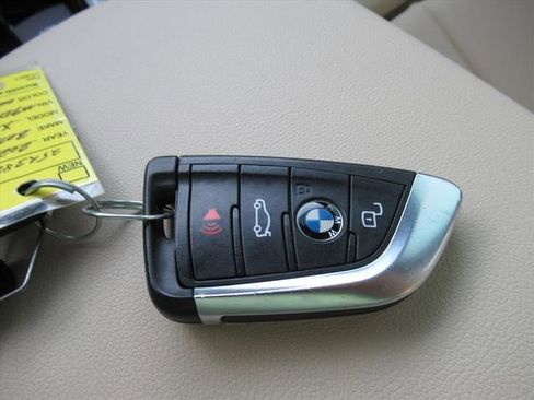 Used 2021 BMW X3 sDrive30i RWD image 28