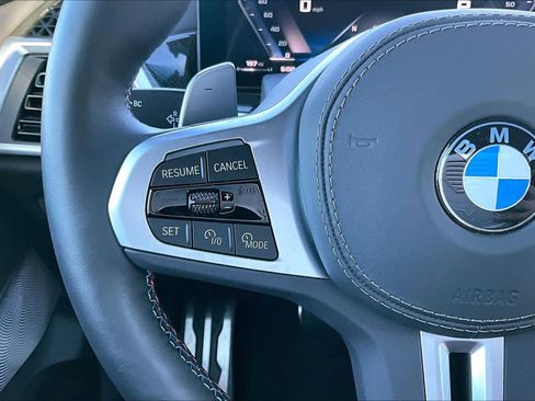 Used 2025 BMW X7 M60i image 17