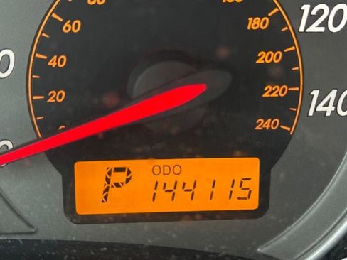 Used 2010 Toyota Corolla S image 14