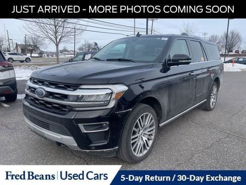 Used 2022 Ford Expedition Max Limited image 8