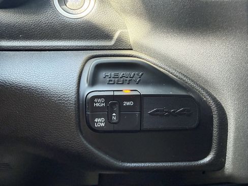 Used 2024 RAM 3500 Tradesman w/ Chrome Appearance Group AWD/4WD image 20