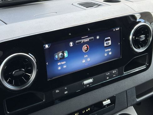New 2026 Mercedes-Benz Sprinter 2500 image 18