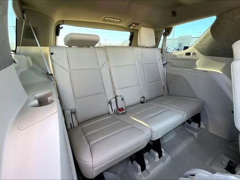 Used 2026 Cadillac Escalade Platinum Sport w/ LPO, ONYX Package image 37