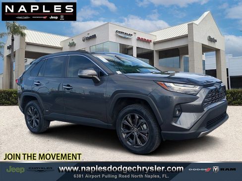 Used 2022 Toyota RAV4 Limited image 1
