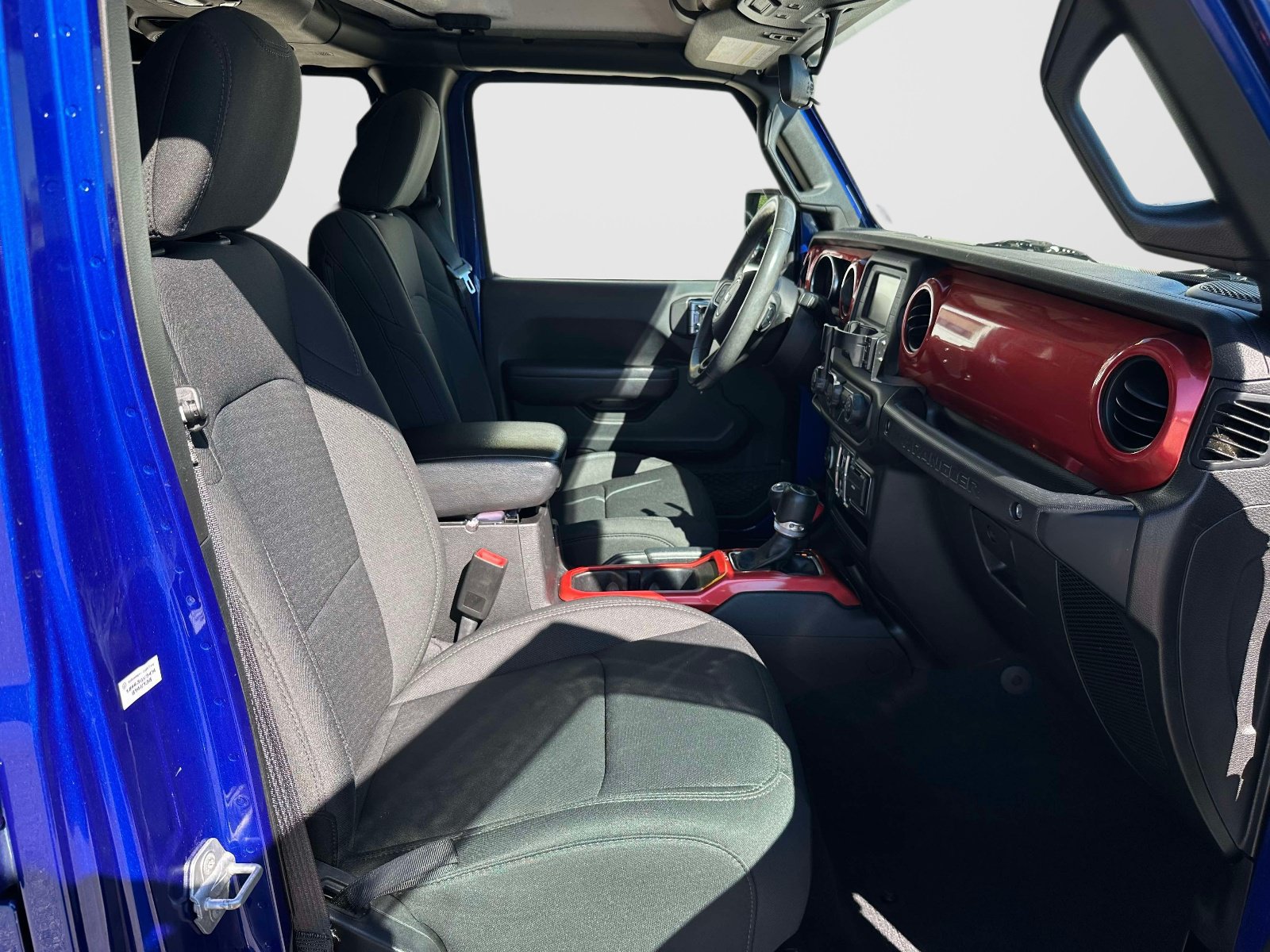 Used 2019 Jeep Wrangler Unlimited Sport S AWD/4WD image 9