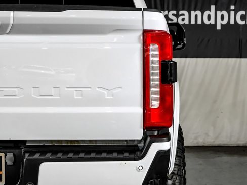 Used 2024 Ford F250 Lariat w/ Sport Appearance Package AWD/4WD image 43