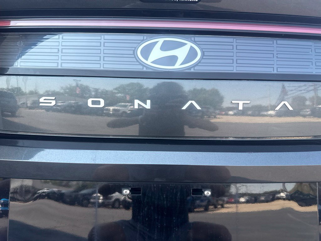 Used 2025 Hyundai Sonata SEL FWD image 12