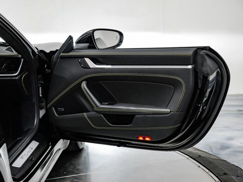 Used 2024 Porsche 911 Turbo S image 86