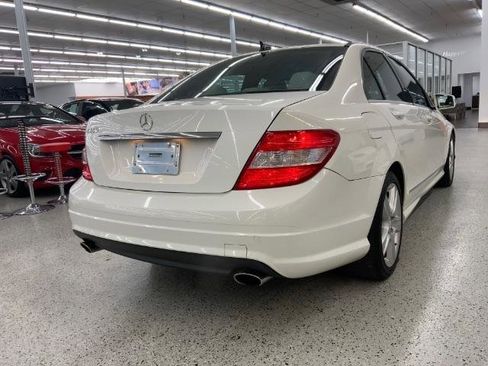 Used 2011 Mercedes-Benz C 300 Sedan image 5