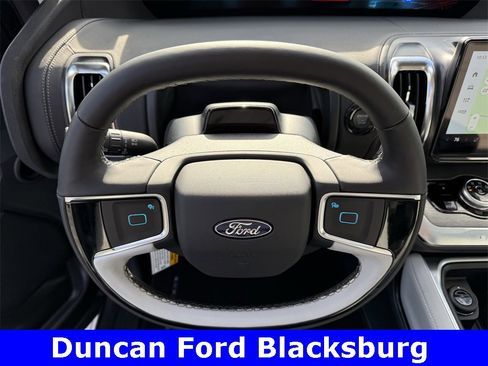 New 2025 Ford Expedition Platinum w/ Driver's Package image 22