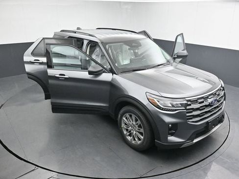 New 2026 Ford Explorer Active w/ Active Comfort Package image 32